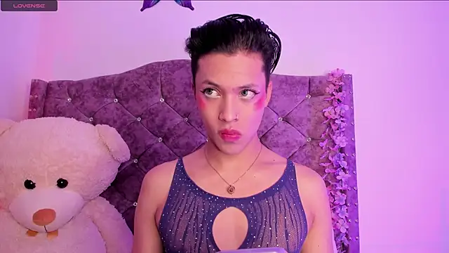 Snapshot of Marck_rousse1 chatting on 8, 1, 2025 Marck rousse1 online show from 8, 1, 2025