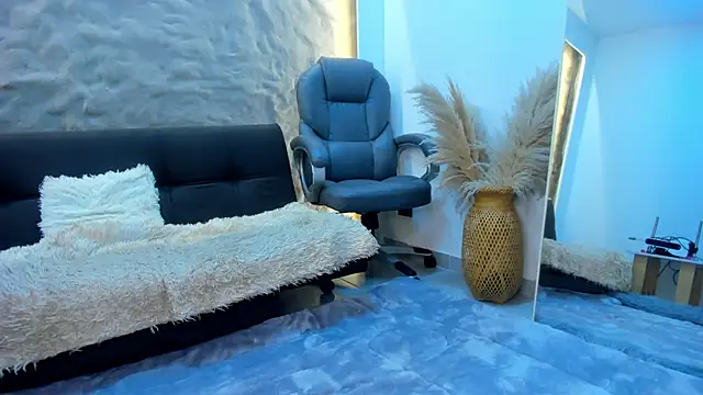 Isa  Blanc online show from 7, 2, 2025