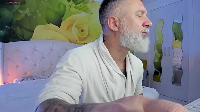 Snapshot of BlowMyXXL chatting on 6, 2, 2026 BlowMyXXL online show from 6, 2, 2026