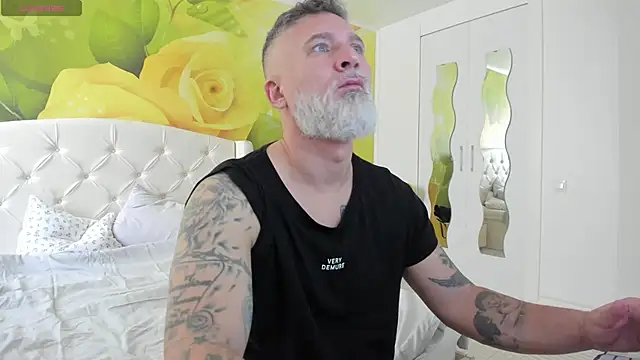 Snapshot of BlowMyXXL chatting on 25, 2, 2026 BlowMyXXL online show from 25, 2, 2026