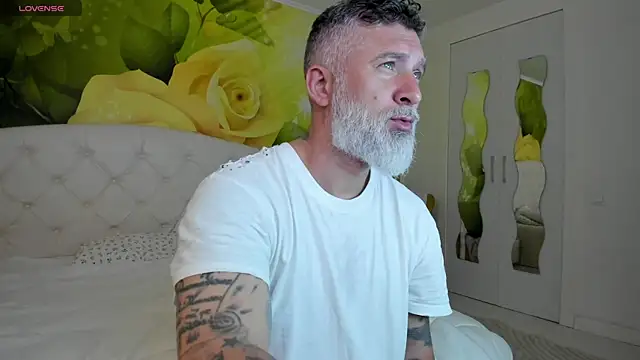 Snapshot of BlowMyXXL chatting on 22, 3, 2026 BlowMyXXL online show from 22, 3, 2026