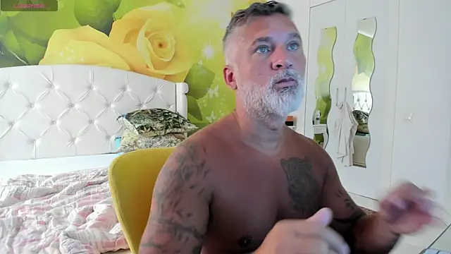 BlowMyXXL online show from 10, 7, 2026