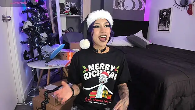 Raven Witch  online show from 24, 12, 2024