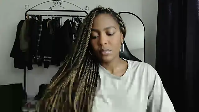 Snapshot of marisilva_br chatting on 12, 1, 2025 marisilva br online show from 12, 1, 2025