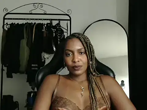 Snapshot of marisilva_br chatting on 8, 3, 2025 marisilva br online show from 8, 3, 2025