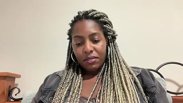 Snapshot of marisilva_br chatting on 24, 9, 2025 marisilva br online show from 24, 9, 2025