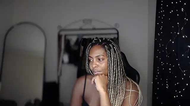 Snapshot of marisilva_br chatting on 6, 10, 2025 marisilva br online show from 6, 10, 2025