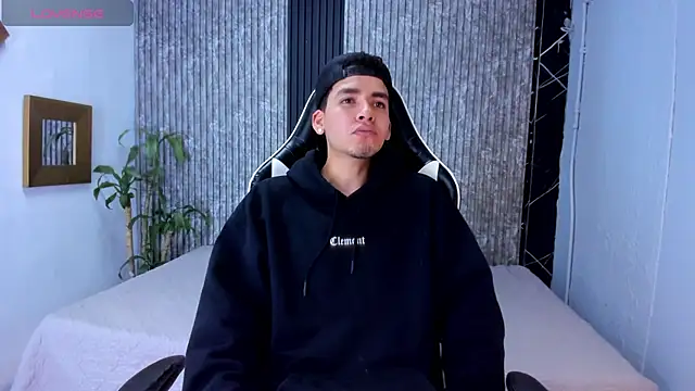 Mike 0233  online show from 27, 9, 2025