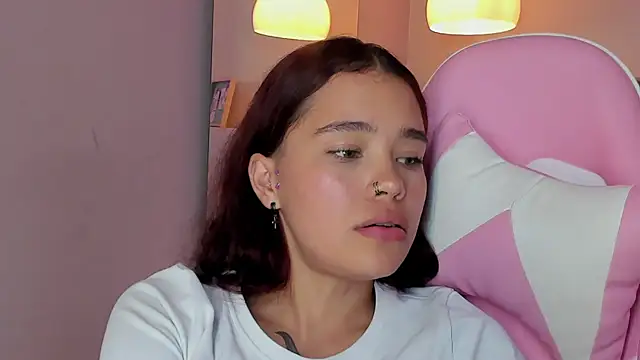 violeth hill online show from 8, 3, 2025