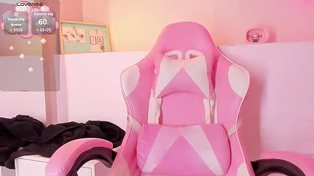 violeth hill online show from 9, 10, 2025