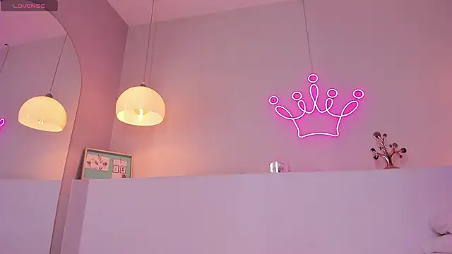 violeth hill online show from 18, 10, 2025