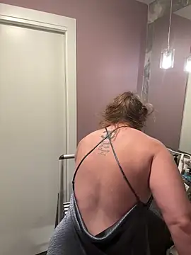 GingerSnap33 online show from 15, 12, 2024