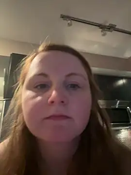 GingerSnap33 online show from 4, 1, 2025