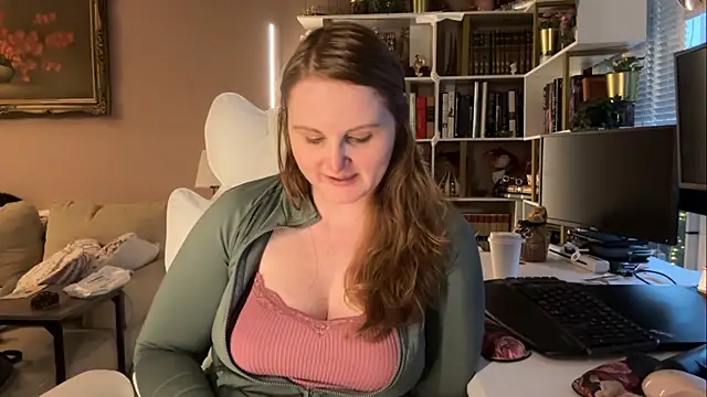 GingerSnap33 online show from 12, 1, 2025