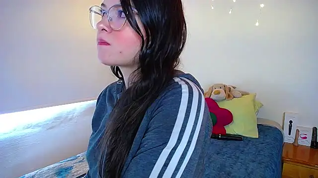 juli05star20 online show from 2, 2, 2025