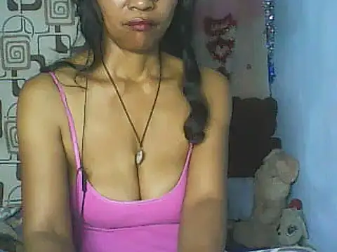 Snapshot of nene_belle chatting on 19, 4, 2026 nene belle online show from 19, 4, 2026