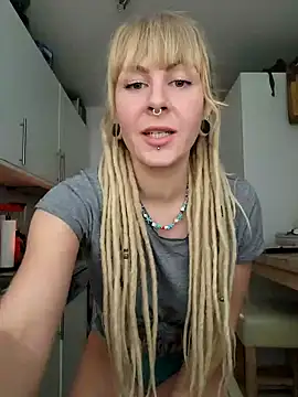 Snapshot of Jenna-Lia chatting on 15, 12, 2024 Jenna-Lia online show from 15, 12, 2024