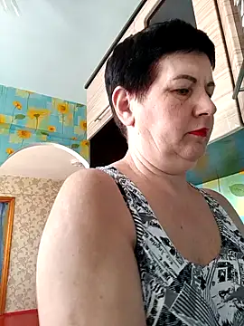 NicoleOlla online show from 5, 2, 2025