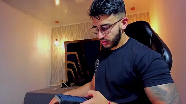 Liam Kleiin online show from 5, 3, 2026