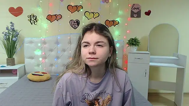 TinaRedly online show from 18, 2, 2025