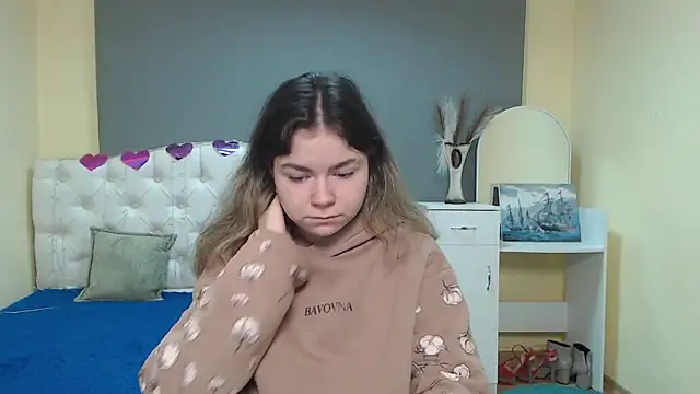 TinaRedly online show from 12, 10, 2025