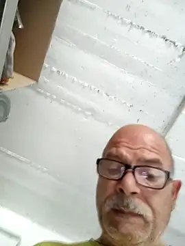 bottomhairy online show from 6, 5, 2026