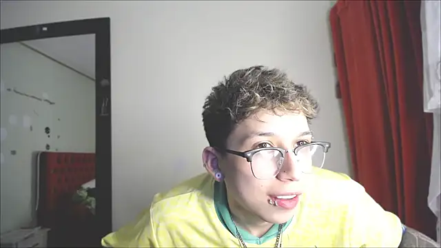 Snapshot of _Thomas_hot_ chatting on 22, 12, 2024 Thomas hot online show from 22, 12, 2024