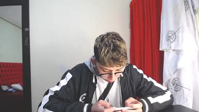 Snapshot of _Thomas_hot_ chatting on 8, 1, 2025 Thomas hot online show from 8, 1, 2025