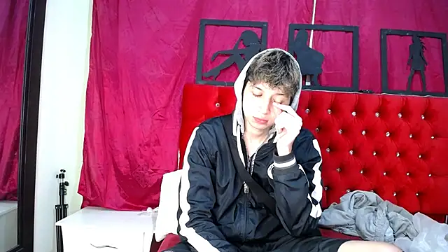 Snapshot of _Thomas_hot_ chatting on 27, 2, 2025 Thomas hot online show from 27, 2, 2025