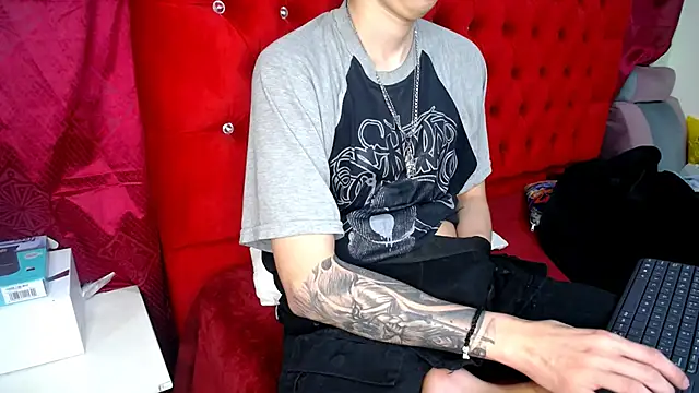 Snapshot of _Thomas_hot_ chatting on 19, 3, 2025 Thomas hot online show from 19, 3, 2025