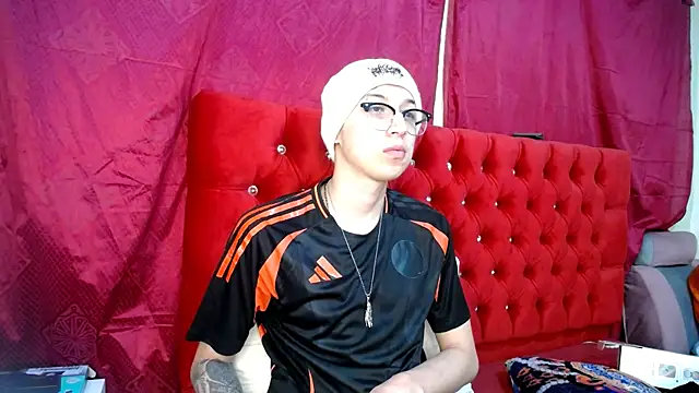 Snapshot of _Thomas_hot_ chatting on 22, 3, 2025 Thomas hot online show from 22, 3, 2025