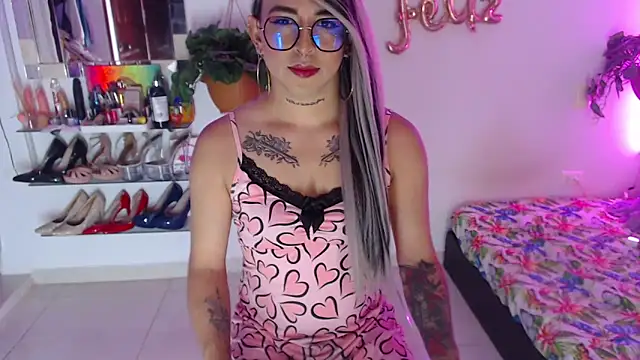 Laveneno ortiz07 online show from 20, 12, 2024