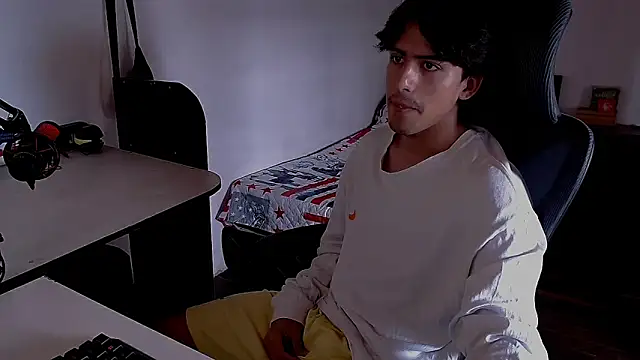 Snapshot of Thieves9 chatting on 1, 12, 2024 Thieves9 online show from 1, 12, 2024