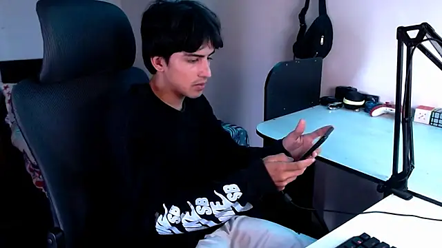 Snapshot of Thieves9 chatting on 25, 1, 2025 Thieves9 online show from 25, 1, 2025