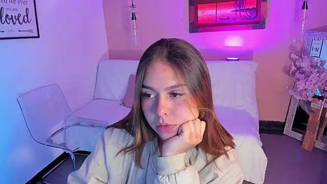 ArianaBaker online show from 9, 9, 2025