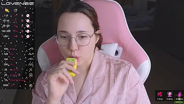Snapshot of Airyhill chatting on 8, 12, 2024 Airyhill online show from 8, 12, 2024