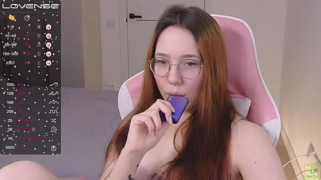 Snapshot of Airyhill chatting on 2, 2, 2025 Airyhill online show from 2, 2, 2025