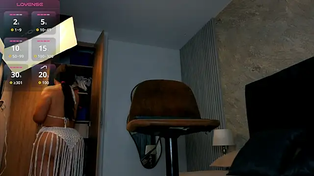 Snapshot of lola__sweetx chatting on 14, 4, 2026 lola sweetx online show from 14, 4, 2026