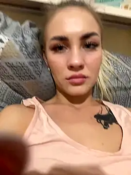 DreamGirl-777 online show from 23, 10, 2025