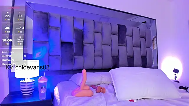 Snapshot of Chloe_evans__ chatting on 2, 3, 2025 Chloe evans online show from 2, 3, 2025