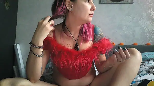 Snapshot of BlueXOwl chatting on 18, 10, 2025 BlueXOwl online show from 18, 10, 2025