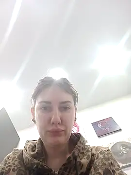 Snapshot of BlueXOwl chatting on 22, 10, 2025 BlueXOwl online show from 22, 10, 2025