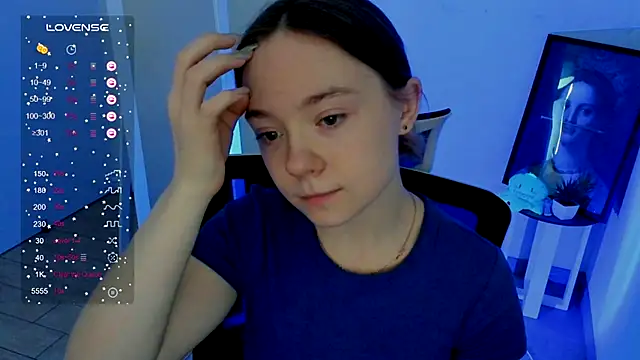 Snapshot of Florence_meow chatting on 6, 12, 2024 Florence meow online show from 6, 12, 2024