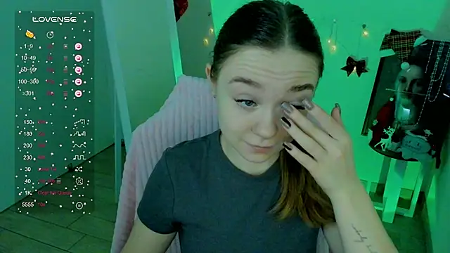 Snapshot of Florence_meow chatting on 4, 1, 2025 Florence meow online show from 4, 1, 2025