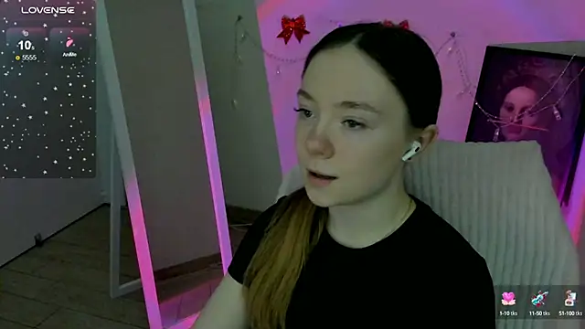 Snapshot of Florence_meow chatting on 6, 2, 2025 Florence meow online show from 6, 2, 2025