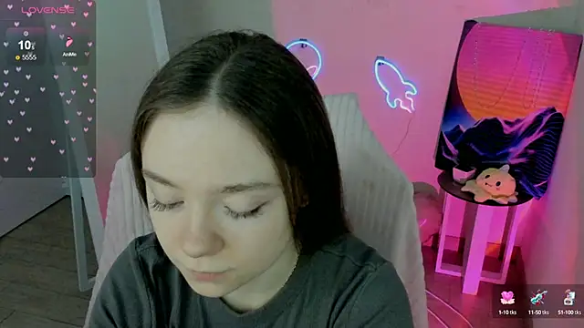 Snapshot of Florence_meow chatting on 19, 2, 2025 Florence meow online show from 19, 2, 2025