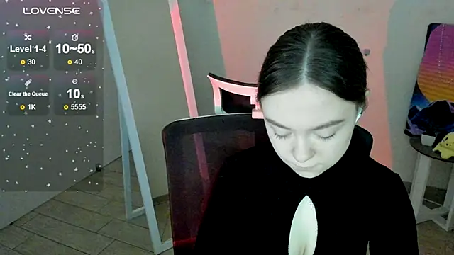 Snapshot of Florence_meow chatting on 19, 10, 2025 Florence meow online show from 19, 10, 2025