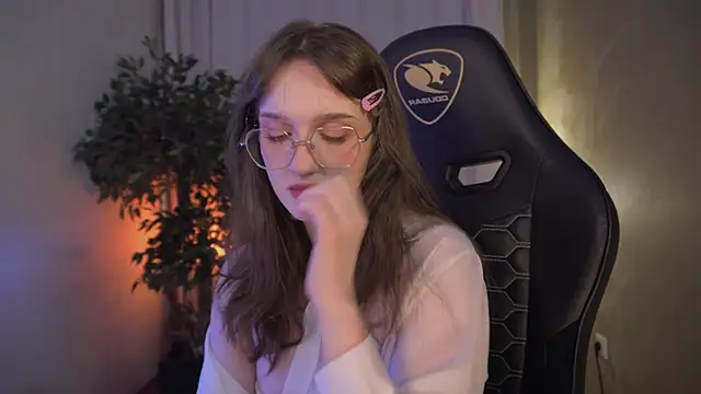 ELLIEJAY online show from 6, 3, 2025