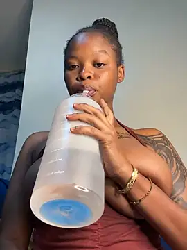 SexxyLunar online show from 4, 1, 2025