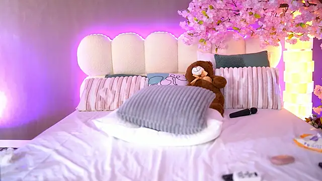 HaileyMadow online show from 25, 4, 2026